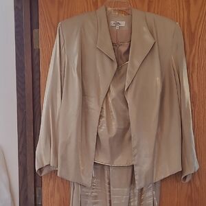 Patra Gold Maxi Dress Elegant Design